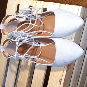 Gray flat shoes